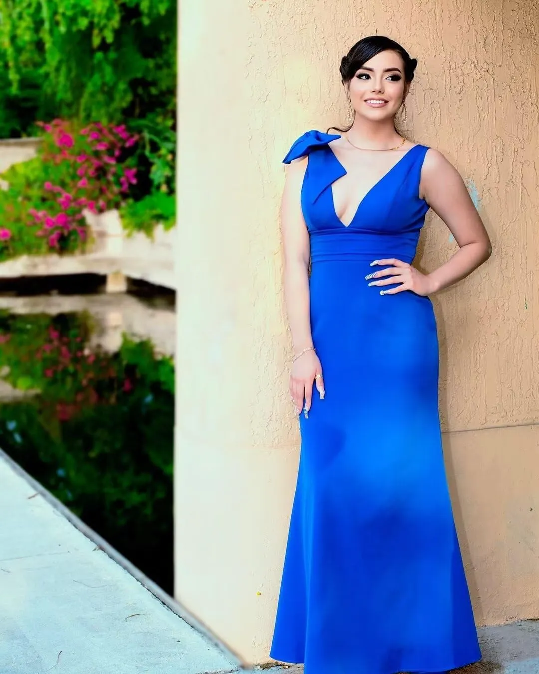 V Neck Maxi Fall Wedding Guest Dresses Elegant Elegant Formal Dresses Mermaid Backless Cocktail Dresses